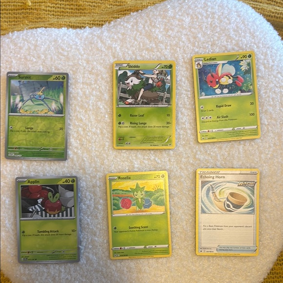 Pokemon Trading Card Collection - Picture 1 of 7
